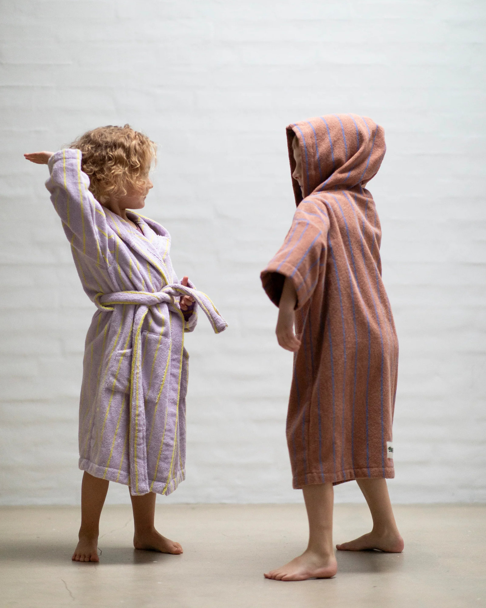 Bongusta - Bathrobe kids NARAM Lilac & neon yellow - 5 - 7 years - Lilac & neon yellow